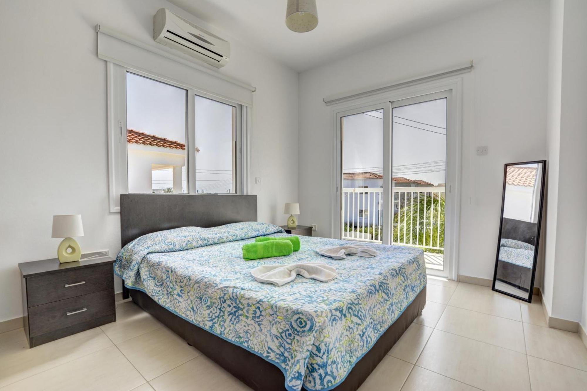 Nissi Villa Ourania Ayia Napa Bagian luar foto